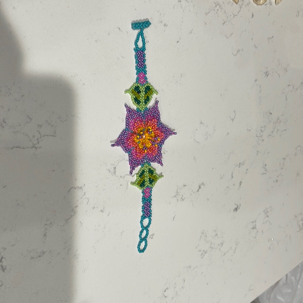 Beautiful beaded bracelet hand made in méxico